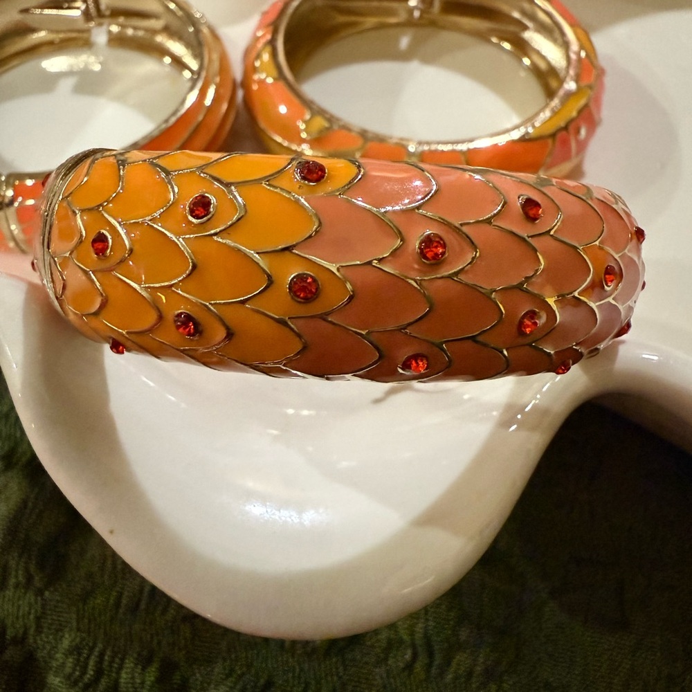 Sequin Gold and Orange/Pink Mermaid Enamel Hinged Bangle